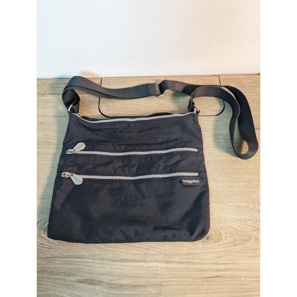 Baggallini Nylon Black Gray Crossbody Messenger Zip Close Pockets Double Zipper